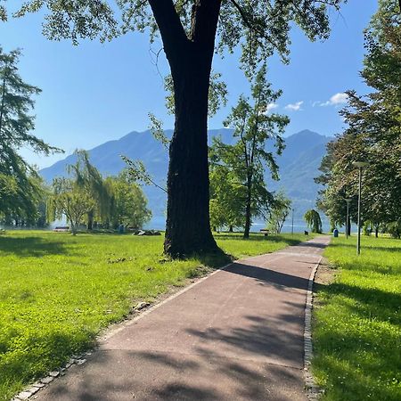 Appartamento Locarno: Casa Lido Esterno foto