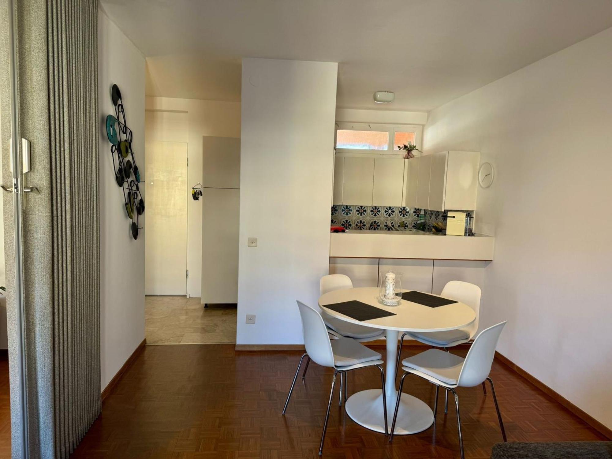 Appartamento Locarno: Casa Lido Esterno foto