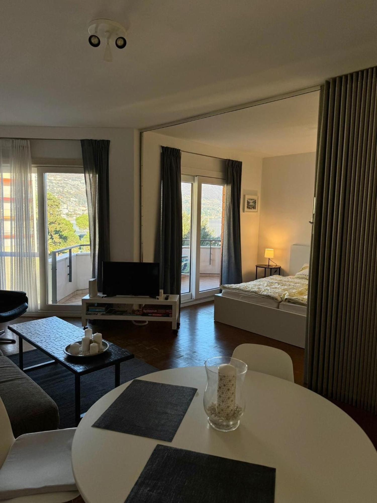 Appartamento Locarno: Casa Lido Esterno foto